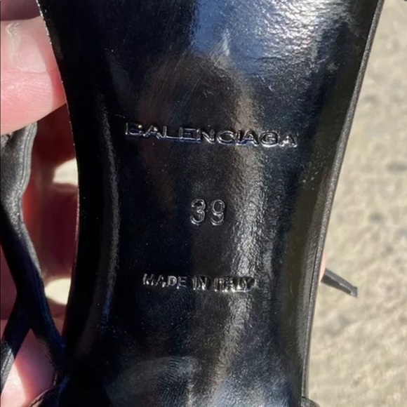 🎃HOST PICK🎃Balenciaga Gothic Black Vine Pumps. Size 8.0. Black Leather. - Picture 7 of 14